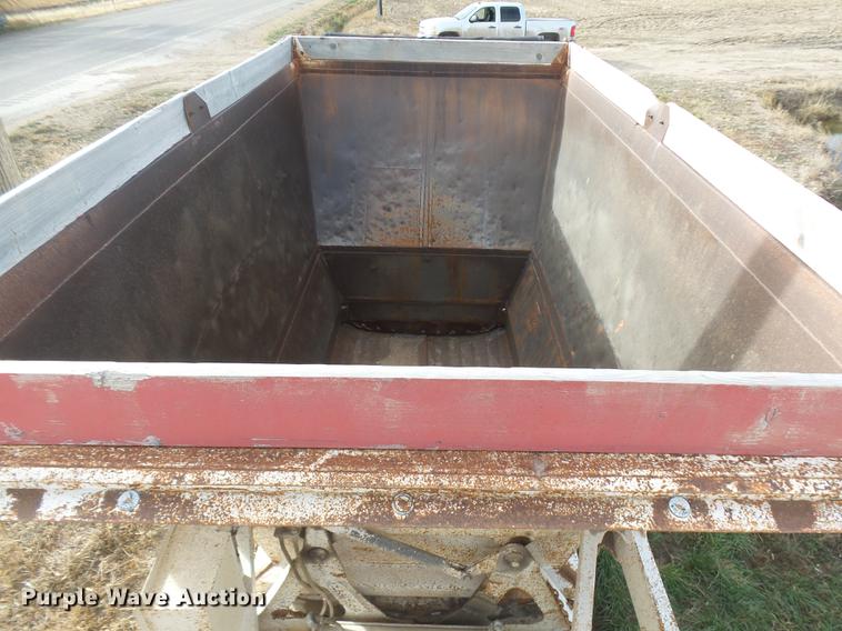 image for item DB6231 1990 Ranch LW20023 bottom dump trailer
