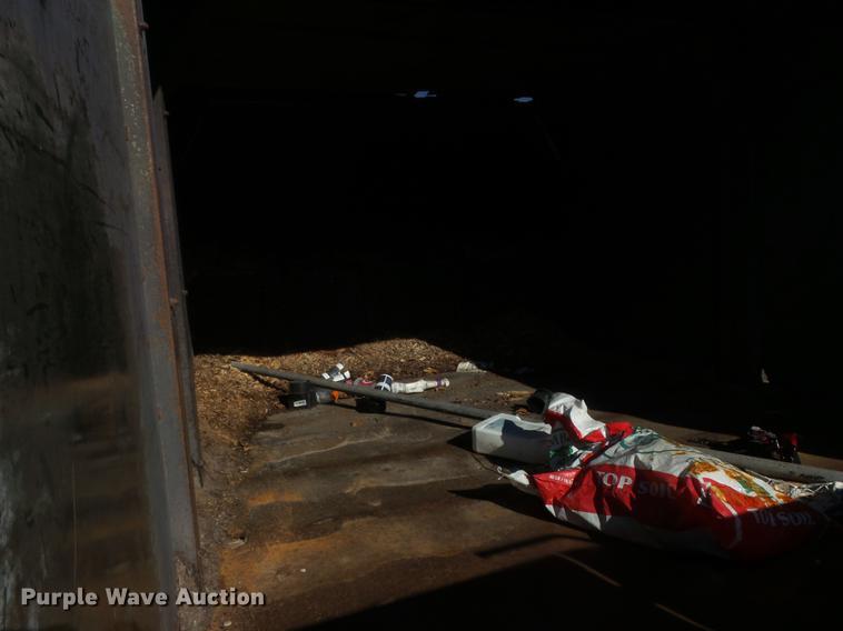 image for item DB6253 1990 Ford F700 chipper truck