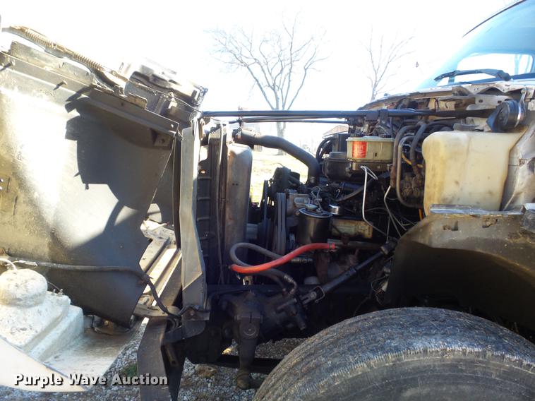 image for item DB6253 1990 Ford F700 chipper truck