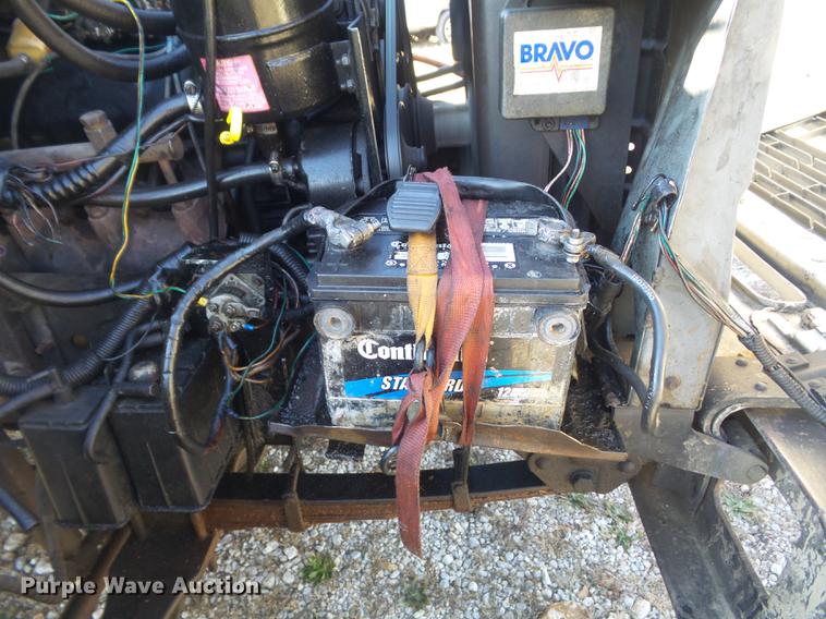 image for item DB6253 1990 Ford F700 chipper truck