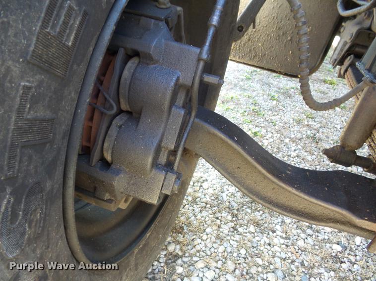 image for item DB6253 1990 Ford F700 chipper truck