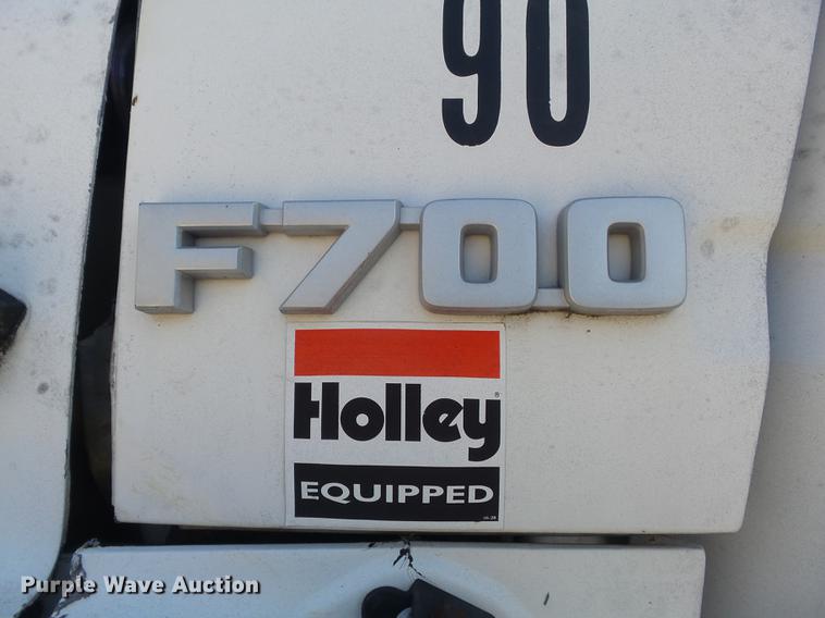 image for item DB6253 1990 Ford F700 chipper truck