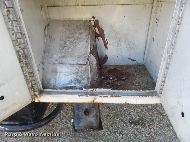 image for item DB6254 1991 GMC TopKick bucket truck