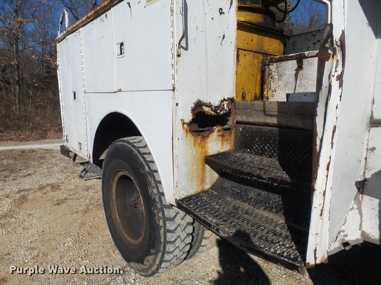 image for item DB6254 1991 GMC TopKick bucket truck