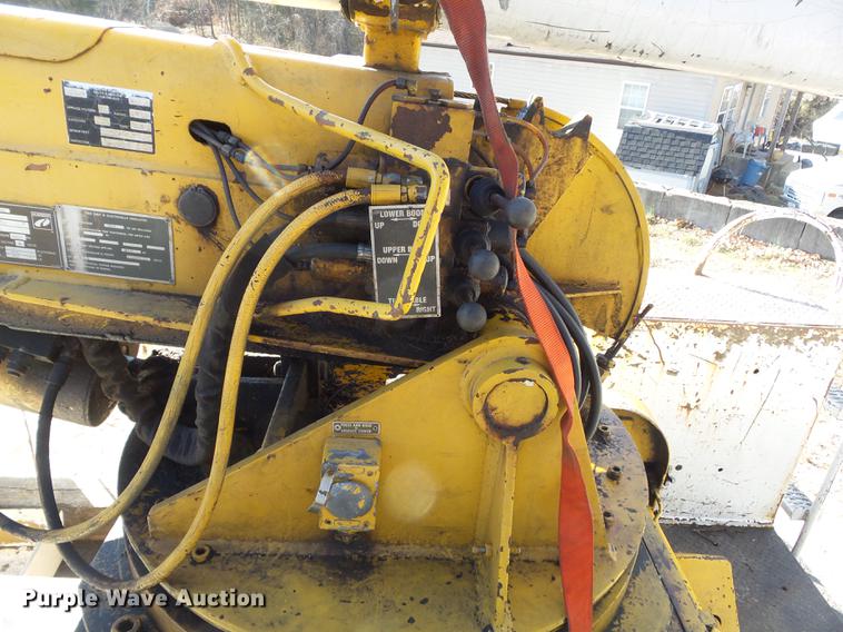 image for item DB6254 1991 GMC TopKick bucket truck