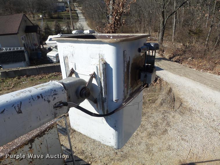 image for item DB6254 1991 GMC TopKick bucket truck