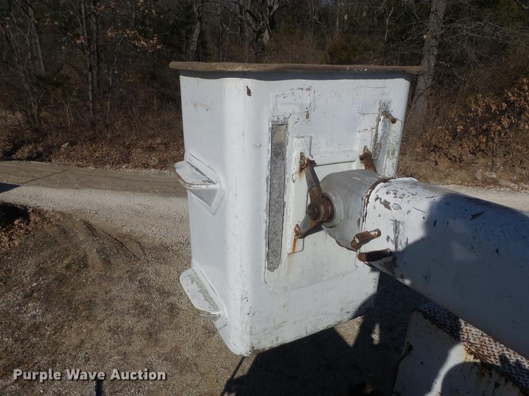 image for item DB6254 1991 GMC TopKick bucket truck