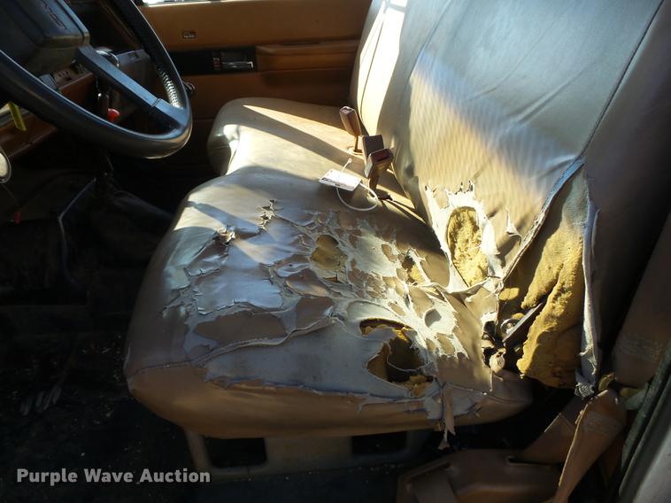 image for item DB6254 1991 GMC TopKick bucket truck