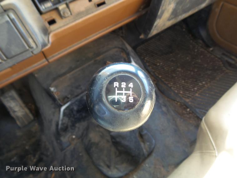 image for item DB6254 1991 GMC TopKick bucket truck