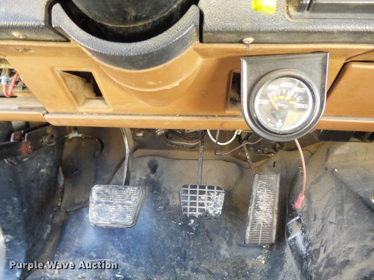 image for item DB6254 1991 GMC TopKick bucket truck