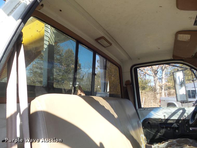 image for item DB6254 1991 GMC TopKick bucket truck