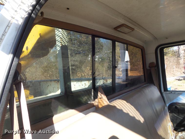 image for item DB6254 1991 GMC TopKick bucket truck