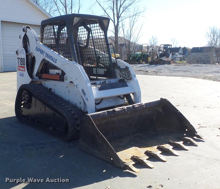 image for item DB6261 2008 Bobcat T190 skid steer