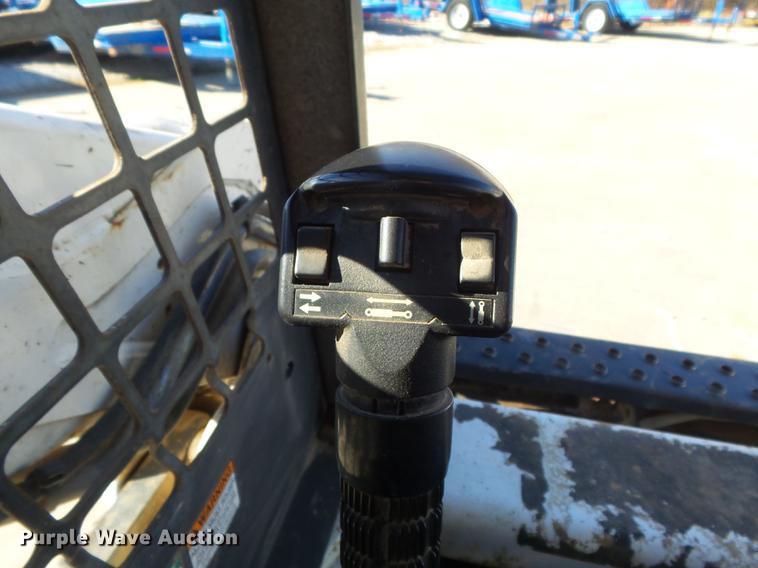 image for item DB6261 2008 Bobcat T190 skid steer