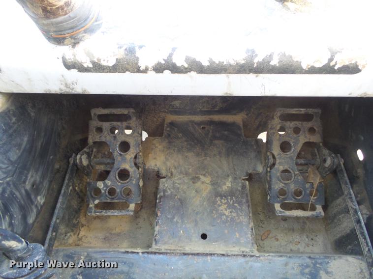 image for item DB6261 2008 Bobcat T190 skid steer