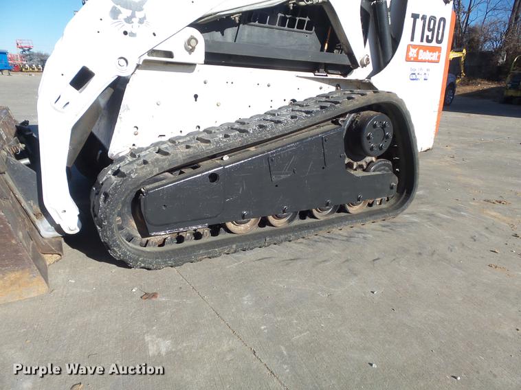 image for item DB6261 2008 Bobcat T190 skid steer