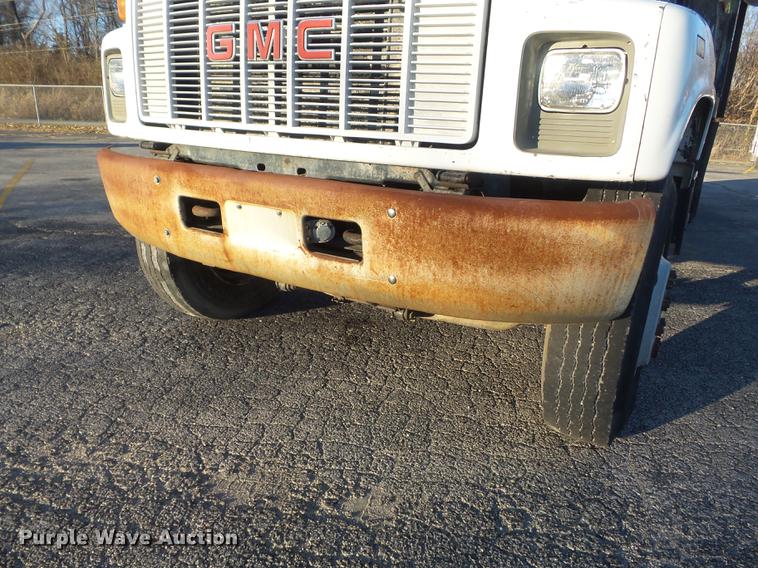 image for item DB6262 1994 GMC TopKick flatbed truck