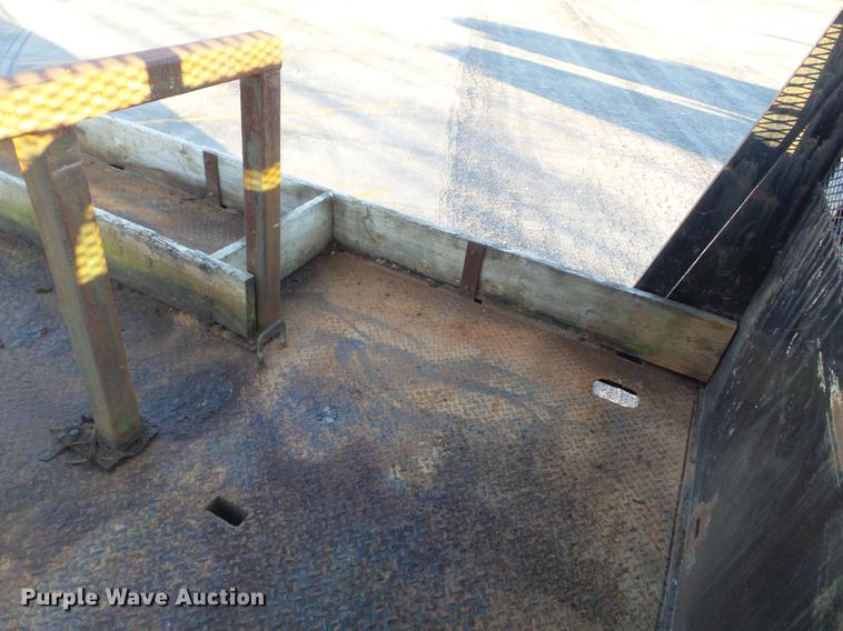 image for item DB6262 1994 GMC TopKick flatbed truck