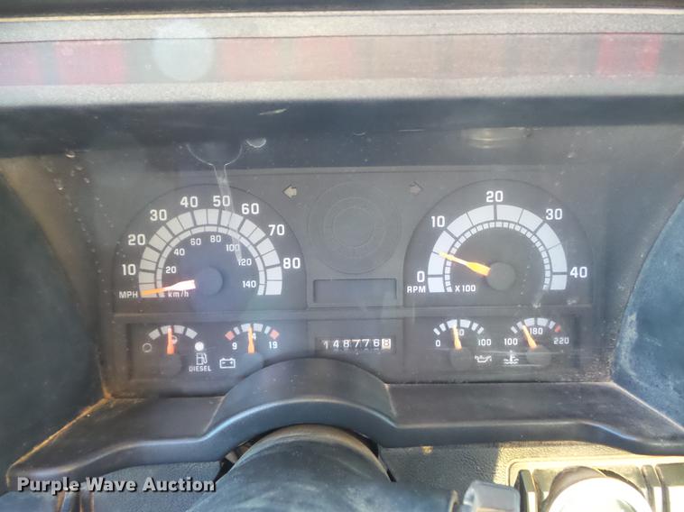 image for item DB6262 1994 GMC TopKick flatbed truck