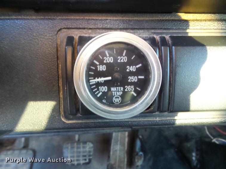 image for item DB6262 1994 GMC TopKick flatbed truck