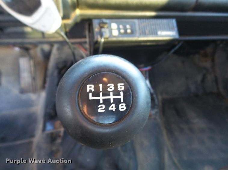 image for item DB6262 1994 GMC TopKick flatbed truck