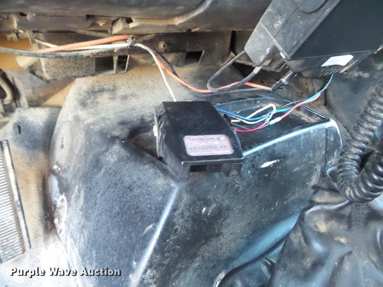 image for item DB6262 1994 GMC TopKick flatbed truck