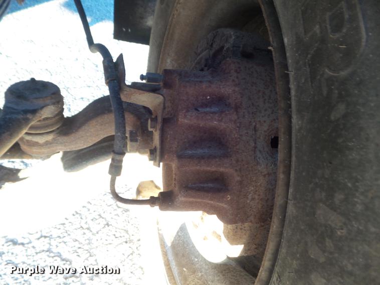 image for item DB6262 1994 GMC TopKick flatbed truck