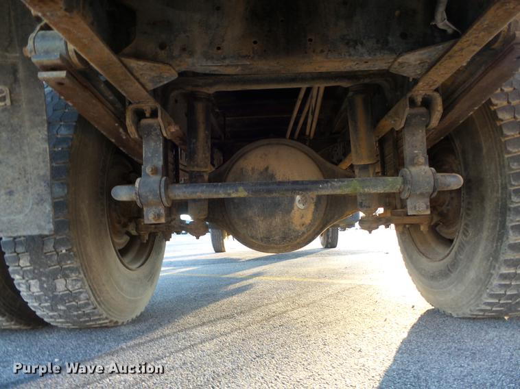 image for item DB6262 1994 GMC TopKick flatbed truck