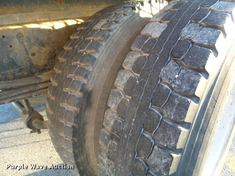 image for item DB6262 1994 GMC TopKick flatbed truck