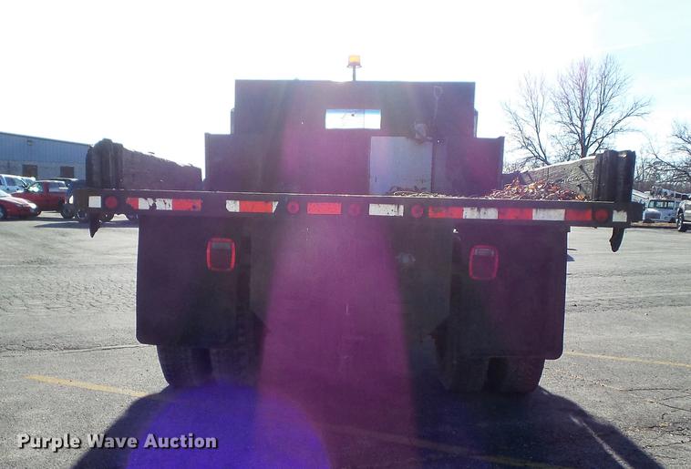 image for item DB6263 1992 GMC TopKick flatbed truck