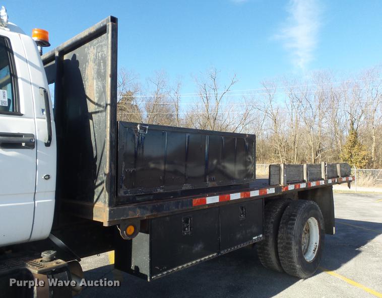 image for item DB6263 1992 GMC TopKick flatbed truck