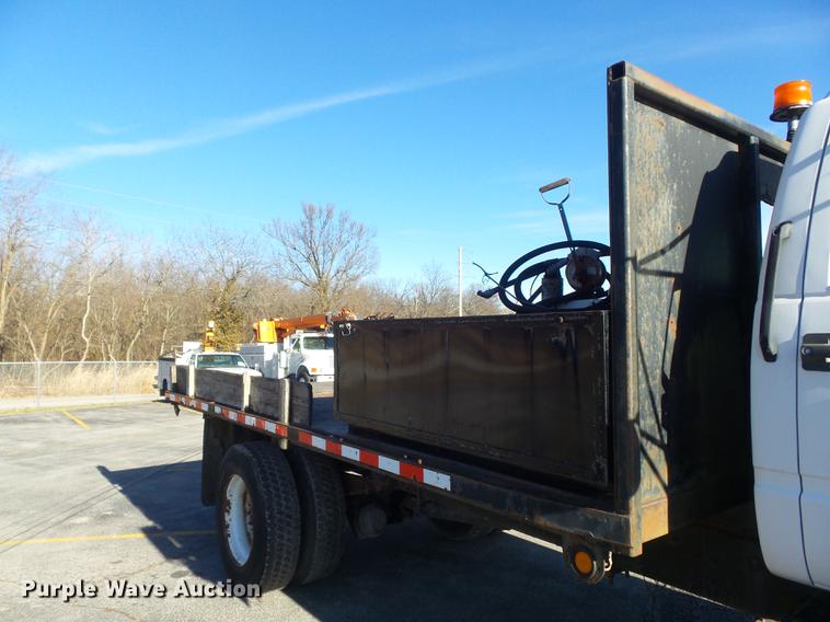 image for item DB6263 1992 GMC TopKick flatbed truck