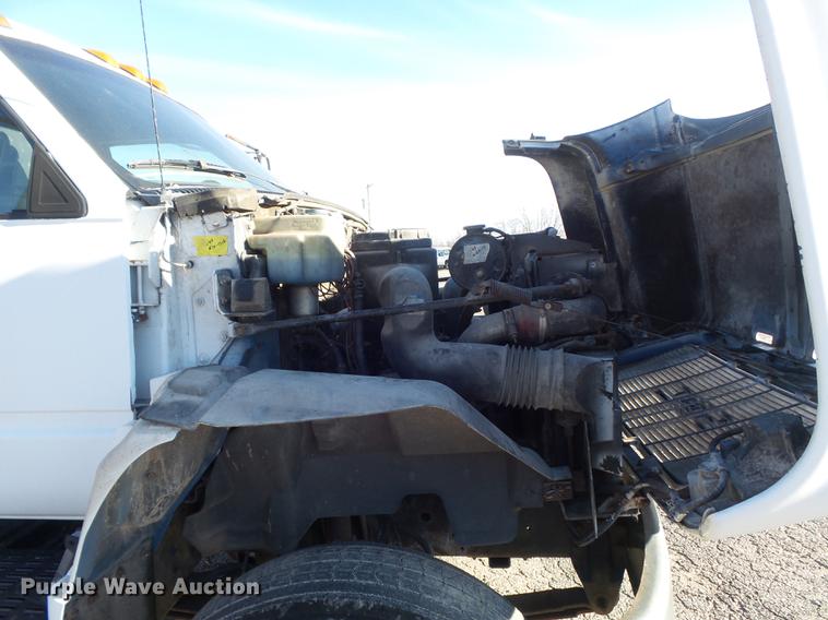 image for item DB6263 1992 GMC TopKick flatbed truck