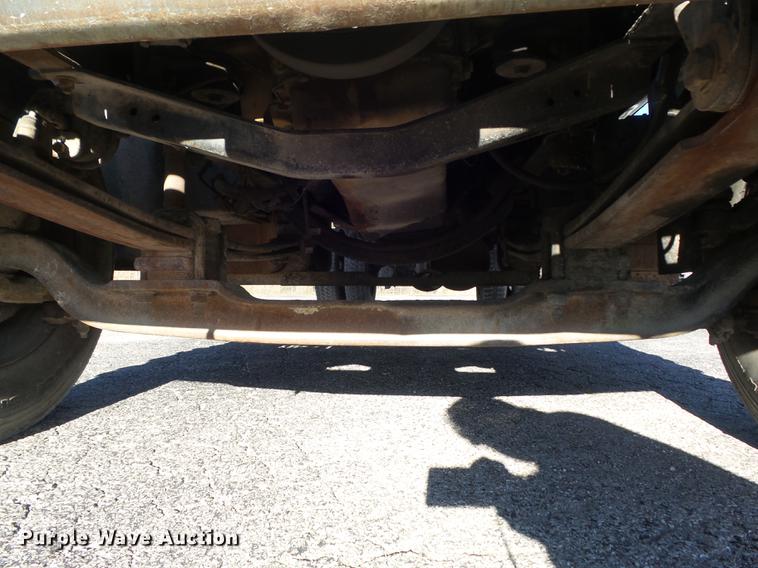 image for item DB6263 1992 GMC TopKick flatbed truck