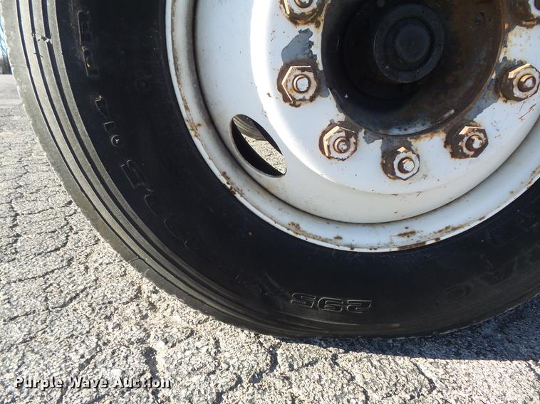 image for item DB6263 1992 GMC TopKick flatbed truck