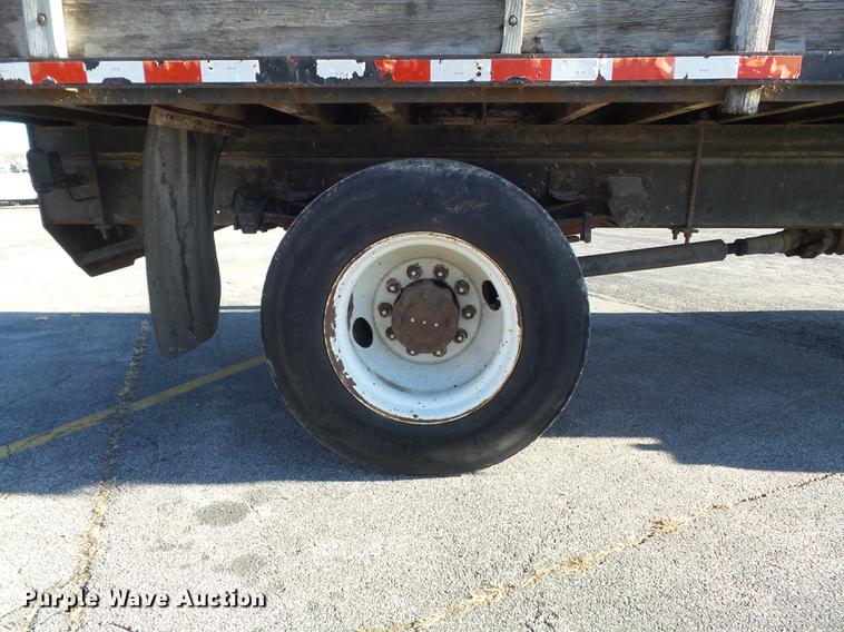 image for item DB6263 1992 GMC TopKick flatbed truck