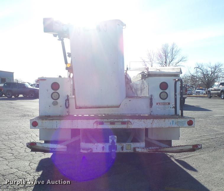 image for item DB6264 2000 Chevrolet 3500 bucket truck