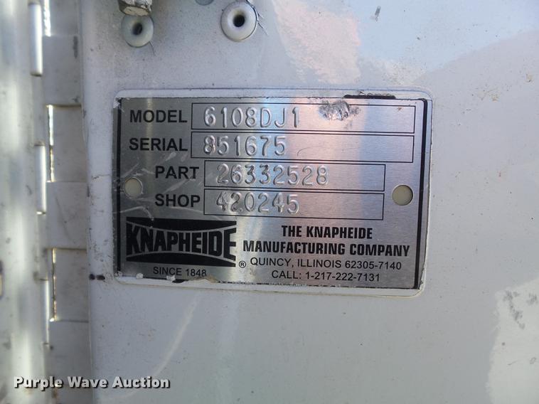 image for item DB6264 2000 Chevrolet 3500 bucket truck