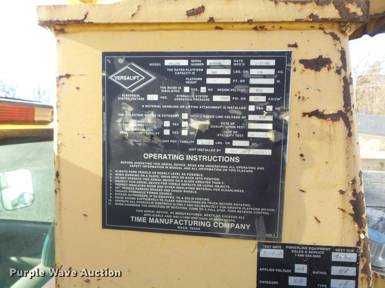 image for item DB6264 2000 Chevrolet 3500 bucket truck