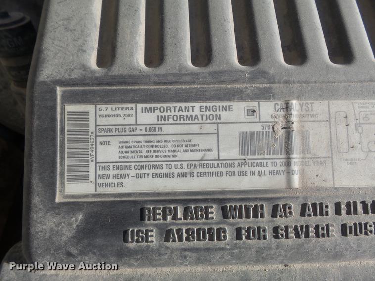 image for item DB6264 2000 Chevrolet 3500 bucket truck