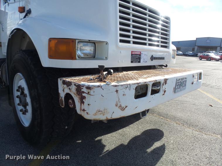 image for item DB6266 1991 International 4900 digger derrick truck