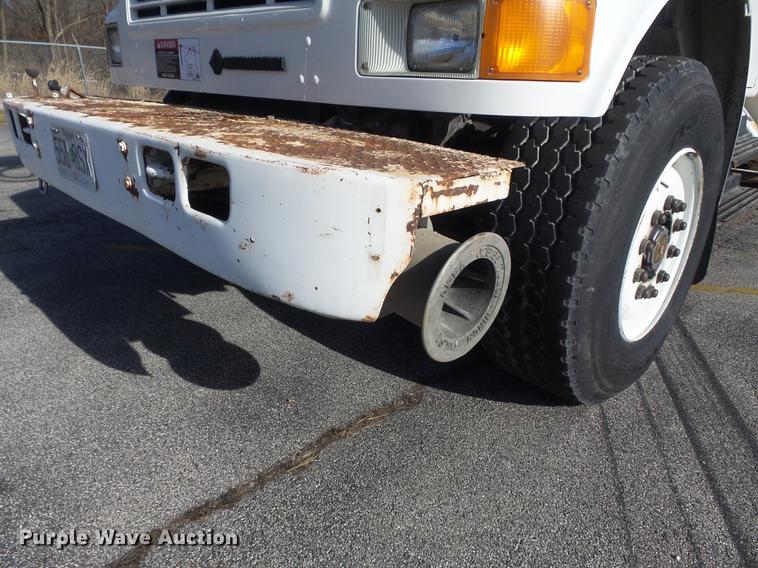 image for item DB6266 1991 International 4900 digger derrick truck