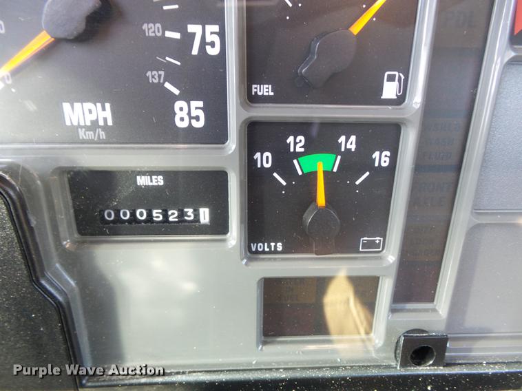 image for item DB6266 1991 International 4900 digger derrick truck