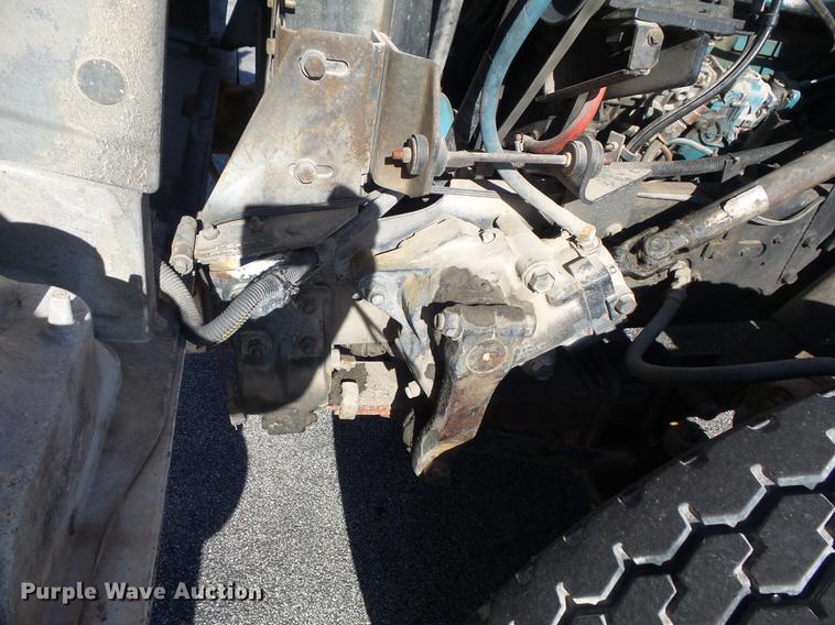 image for item DB6266 1991 International 4900 digger derrick truck