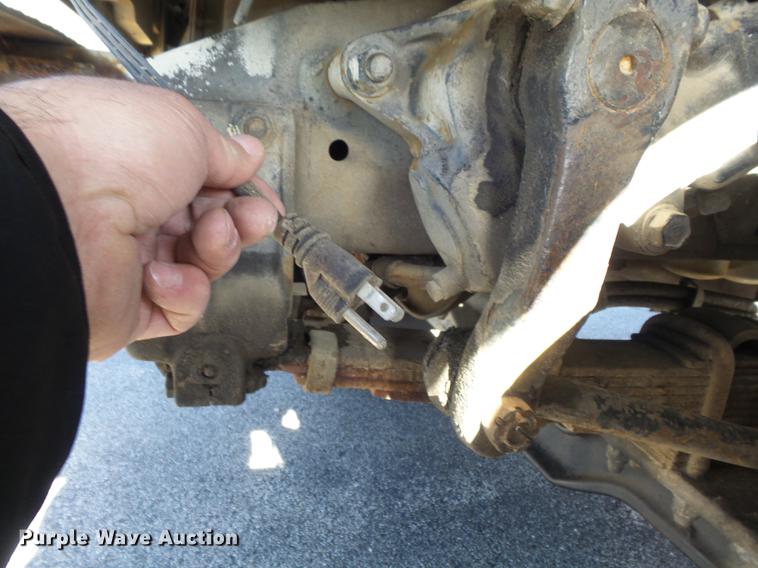 image for item DB6266 1991 International 4900 digger derrick truck