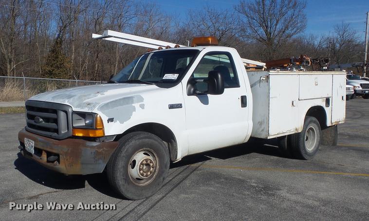 image for item DB6267 2000 Ford F350 Super Duty XL utility bed pickup truck