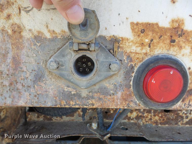 image for item DB6267 2000 Ford F350 Super Duty XL utility bed pickup truck