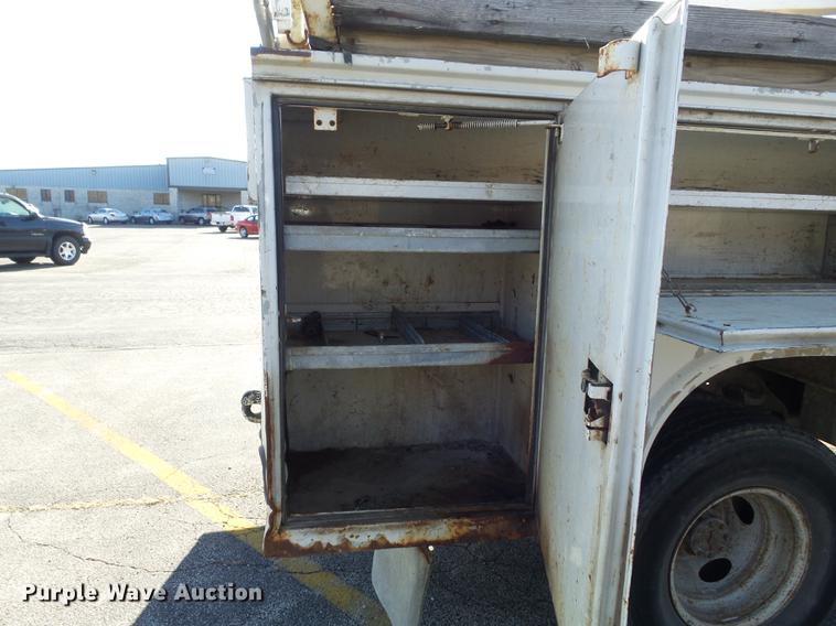 image for item DB6267 2000 Ford F350 Super Duty XL utility bed pickup truck