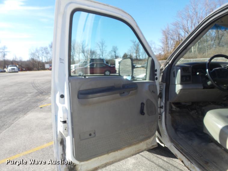 image for item DB6267 2000 Ford F350 Super Duty XL utility bed pickup truck