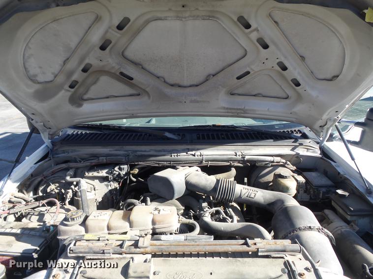 image for item DB6267 2000 Ford F350 Super Duty XL utility bed pickup truck